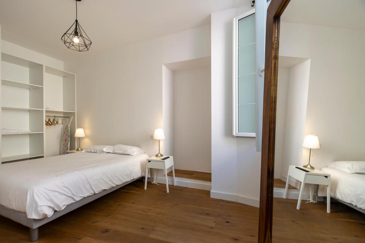Les Suites R Bonaparte - Appartements De Standing Au Coeur De La Vieille Ville Pietonne 아작시오 외부 사진