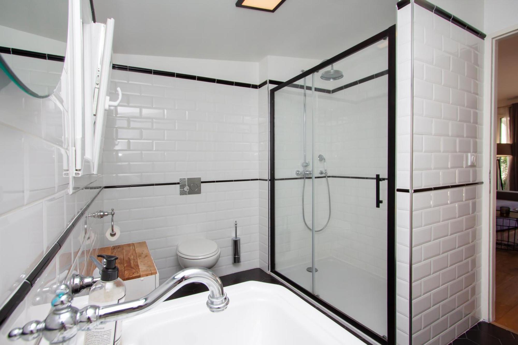 Les Suites R Bonaparte - Appartements De Standing Au Coeur De La Vieille Ville Pietonne 아작시오 객실 사진